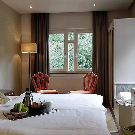 Cocoon La Rive 4* בורשייד