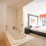 Cocoon La Rive فندق