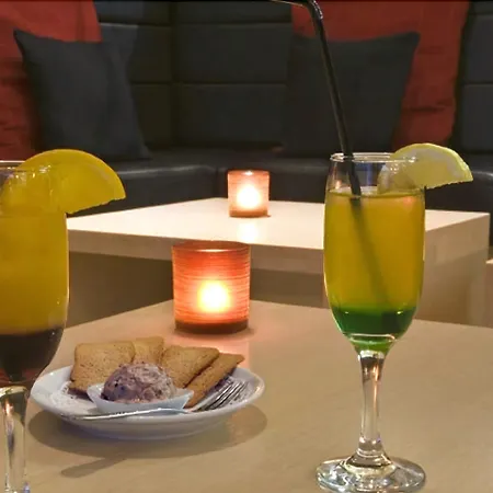 Cocoon La Rive 4* بورشيد