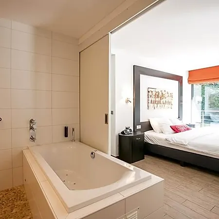 Cocoon La Rive Hotel