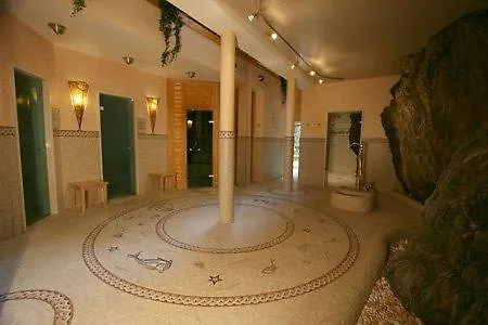 Cocoon La Rive Otel 4*